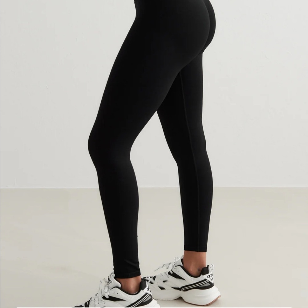 Black Shape Seamless Tights